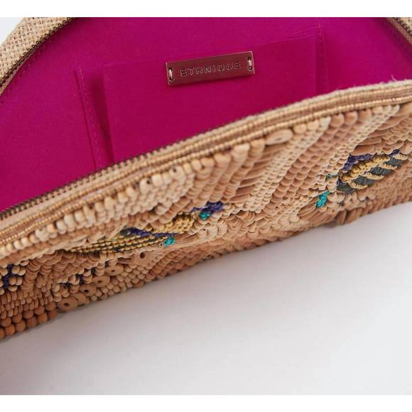 NEW ETHNIQUE scara raffia beaded wristlet in wood - Picture 2 of 3
